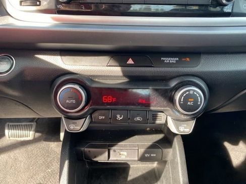 Used 2023 Kia Rio S w/ Technology Package image 48