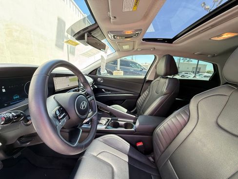 Used 2024 Hyundai Elantra Limited image 5