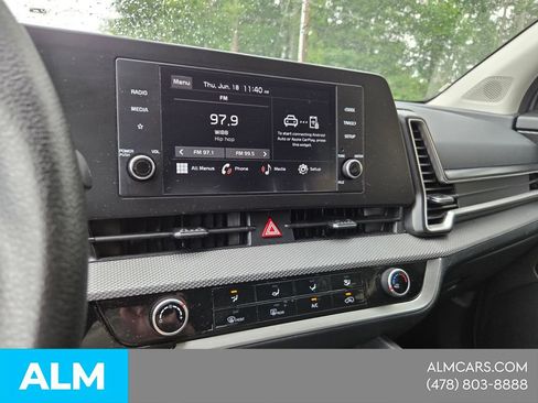Used 2025 Kia Sportage LX FWD image 22