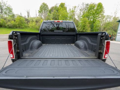Used 2018 RAM 1500 Laramie Longhorn AWD/4WD image 37