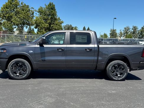 New 2026 RAM 1500 Big Horn AWD/4WD image 6