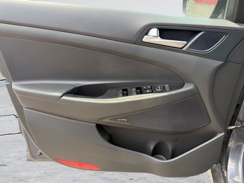 Used 2021 Hyundai Tucson Sport FWD image 40