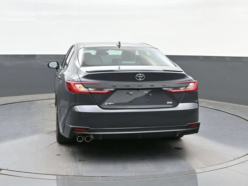 Used 2026 Toyota Camry SE FWD image 8