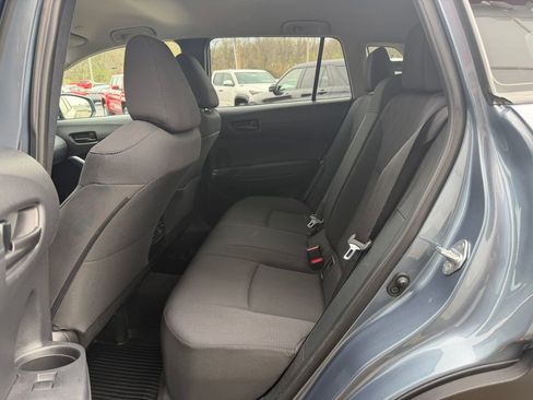 Used 2023 Toyota Corolla Cross LE image 11