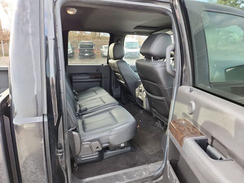 Used 2015 Ford F250 Platinum w/ FX4 Off-Road Package image 21