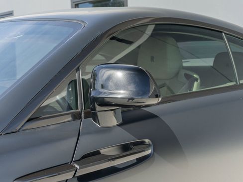 Used 2016 Rolls-Royce Wraith RWD image 31