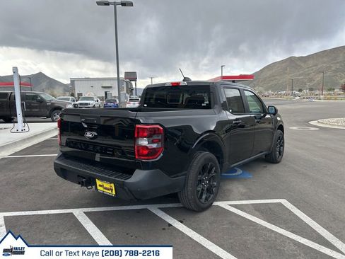 New 2025 Ford Maverick Lariat w/ Black Appearance Package AWD/4WD image 38