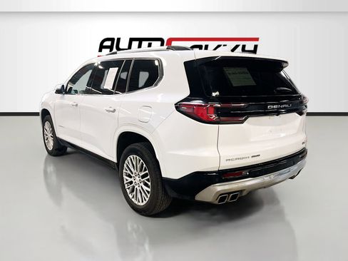 Used 2024 GMC Acadia Denali w/ LPO, Floor Liner Package AWD/4WD image 5