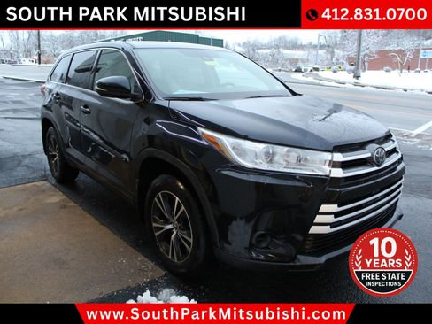 Used 2019 Toyota Highlander LE image 5