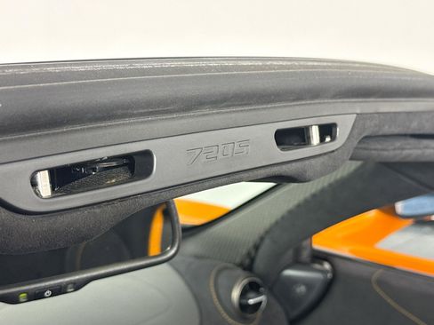 Used 2022 McLaren 720S Spider RWD image 35