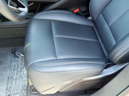 Certified 2024 Cadillac Lyriq Tech w/ Driver Assist Package RWD image 19