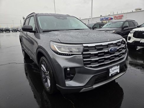New 2026 Ford Explorer Active AWD/4WD image 1