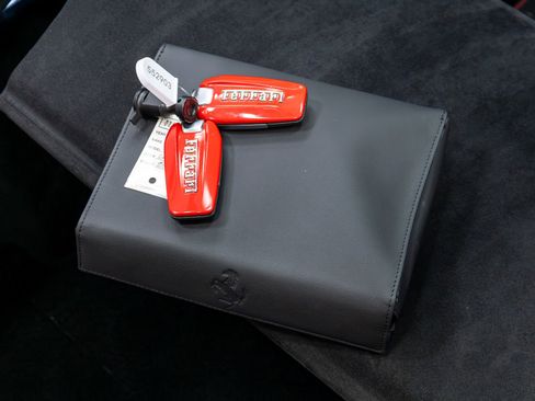 Used 2019 Ferrari 812 Superfast image 82