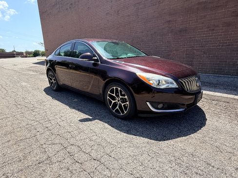 Used 2017 Buick Regal Sport Touring FWD image 7