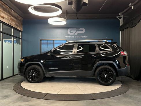 Used 2021 Jeep Cherokee Latitude image 6