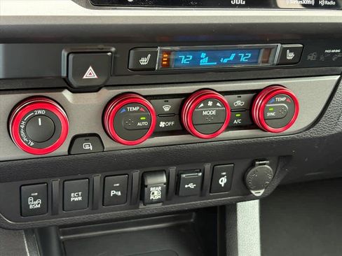 Used 2021 Toyota Tacoma TRD Sport w/ TRD Premium Sport Package image 14