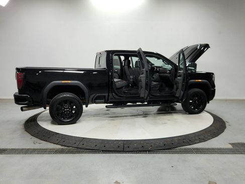 Used 2024 GMC Sierra 2500 AT4 w/ Max Trailering Package AWD/4WD image 17