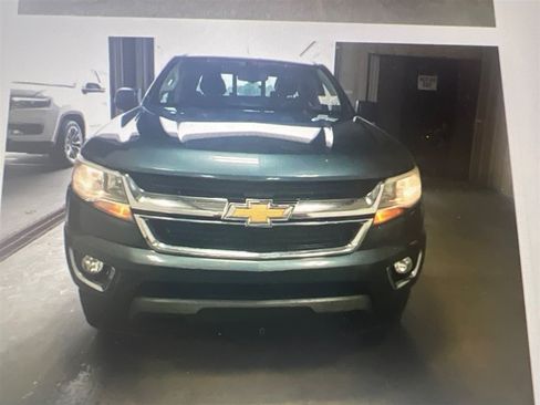 Used 2019 Chevrolet Colorado LT w/ LT Convenience Package RWD image 2