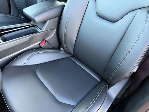 New 2026 Jeep Compass Limited image 30