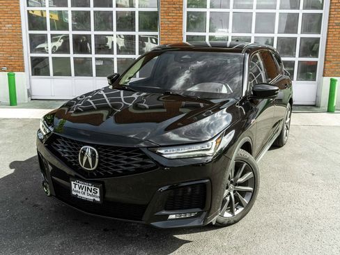 Used 2025 Acura MDX A-Spec AWD/4WD image 2