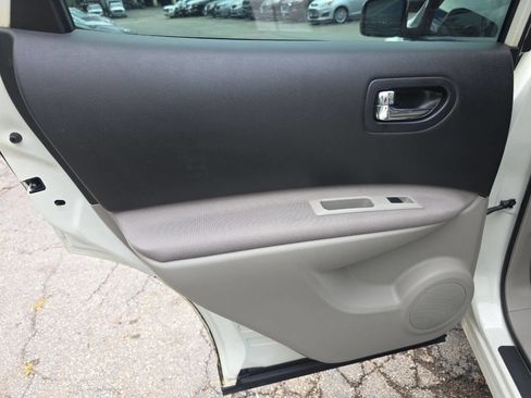 Used 2015 Nissan Rogue S w/ Convenience Package image 22