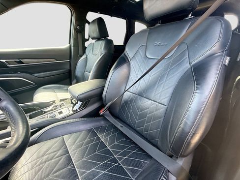 Used 2023 Kia Telluride SX Prestige X-Pro AWD/4WD image 20