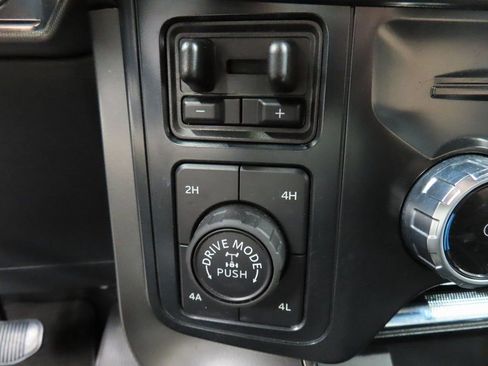 Used 2025 Ford F150 Lariat image 62