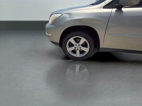 Used 2004 Lexus RX 330 w/ Premium Plus Pkg FWD image 23