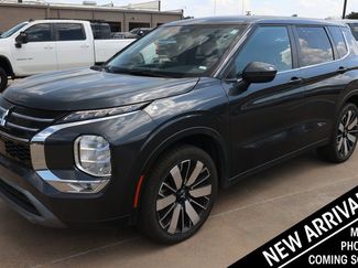 Used 2025 Mitsubishi Outlander SE FWD video 1