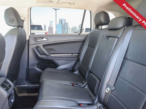 Used 2019 Volkswagen Tiguan SE FWD image 13