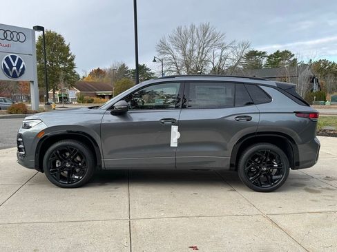 New 2026 Volkswagen Tiguan SE R-Line image 15