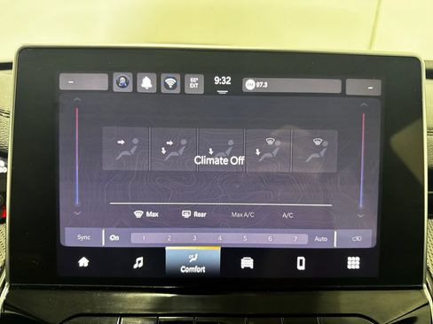 Used 2025 Jeep Compass Trailhawk AWD/4WD image 37
