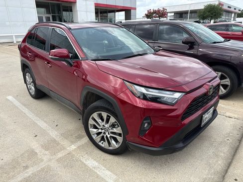 Used 2025 Toyota RAV4 XLE Premium FWD image 3
