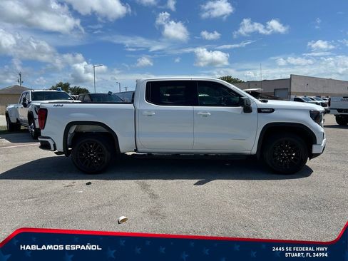 Used 2025 GMC Sierra 1500 Elevation AWD/4WD image 4