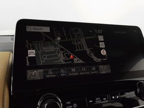 Used 2024 INFINITI QX80 Sensory image 22