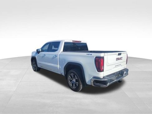 Used 2024 GMC Sierra 1500 SLT image 3