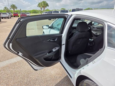 Used 2024 Chevrolet Malibu LT FWD image 14