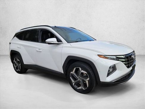 Used 2023 Hyundai Tucson Limited FWD image 3
