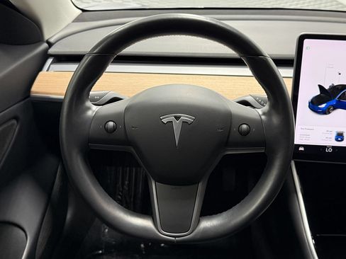 Used 2018 Tesla Model 3 Long Range RWD image 15