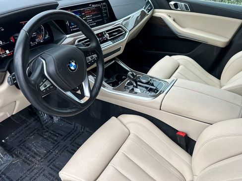 Used 2022 BMW X5 sDrive40i w/ Climate Comfort Package image 9