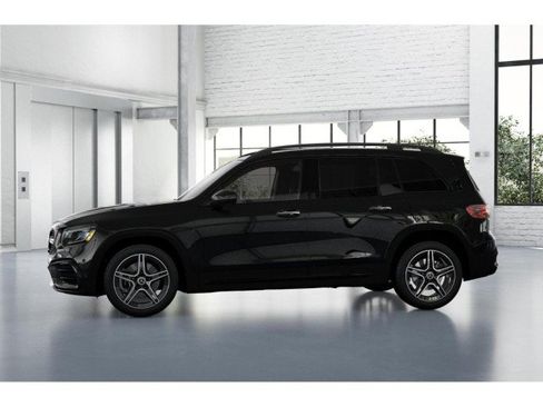 Certified 2024 Mercedes-Benz GLB 250 image 49