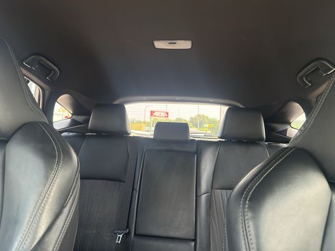 Used 2021 Toyota Venza XLE w/ Carpet Mat Package (TMS) AWD/4WD image 22