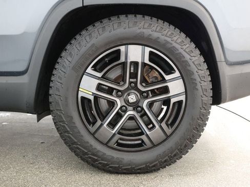 Used 2023 Rivian R1S Adventure image 7