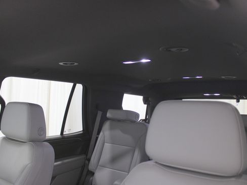 Used 2024 Chevrolet Tahoe LT w/ Luxury Package image 29