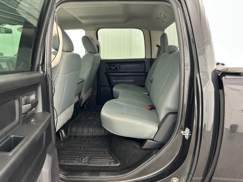 Used 2017 RAM 1500 ST w/ SXT Appearance Group AWD/4WD image 24