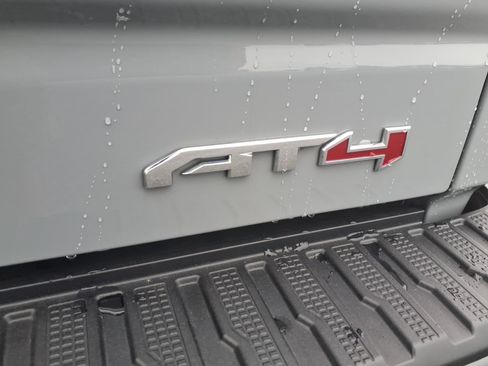 Certified 2024 GMC Sierra 1500 AT4 w/ AT4 Premium Package AWD/4WD image 8