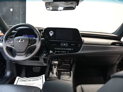 Used 2022 Lexus ES 350 w/ Premium Package FWD image 5