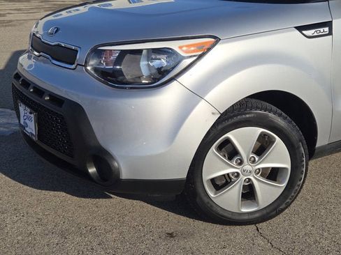 Used 2015 Kia Soul image 2
