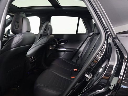 Certified 2024 Mercedes-Benz GLC 300 image 11