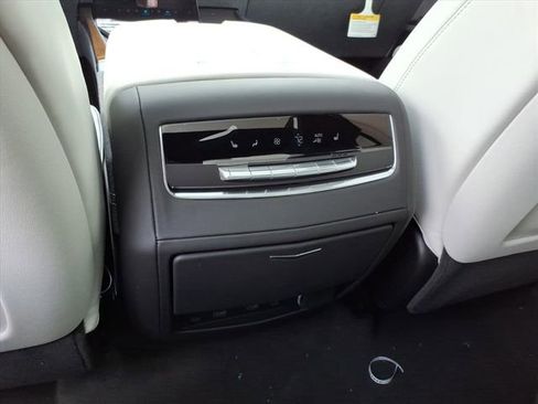 New 2026 Cadillac Escalade Platinum Sport AWD/4WD image 16